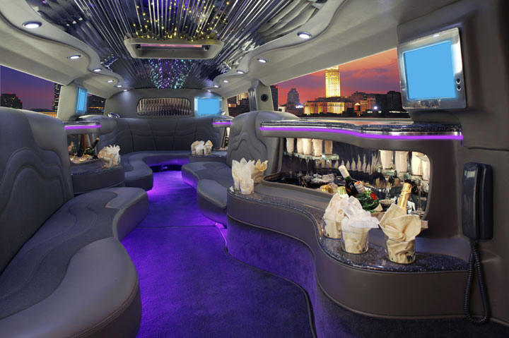 Hummer Limousine In Houston
